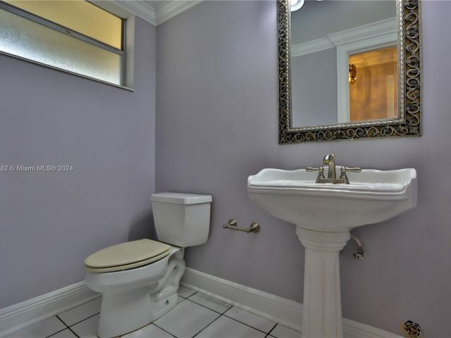 Home for rent at 8387 SW 137th Ave 8387 - photo 5253589