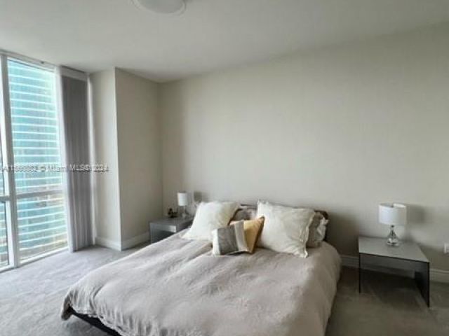 Apartment for rent  Unit # - photo 5510815