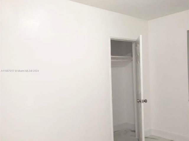 Home for rent at 166 NW 68th Ter 166 - photo 5254727