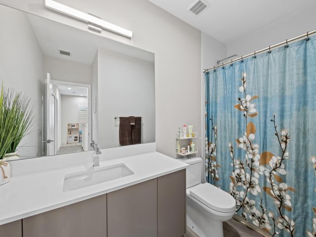 Home for sale at 340 SW 16th Street - photo 5262396