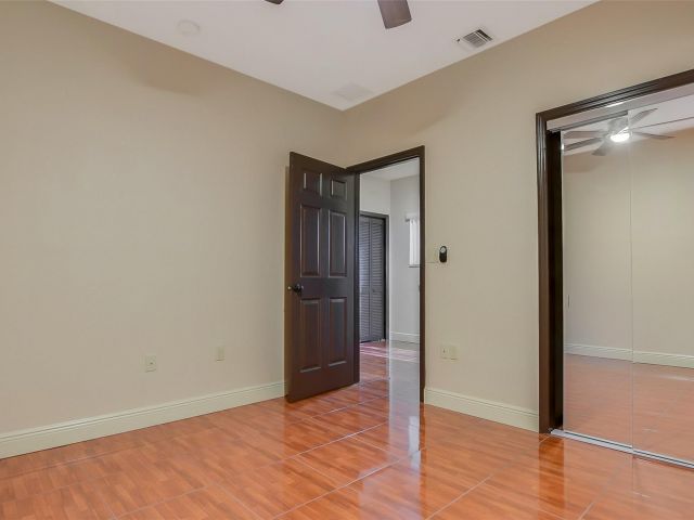 Home for rent at 1461 SW 40th Ter - photo 5262212