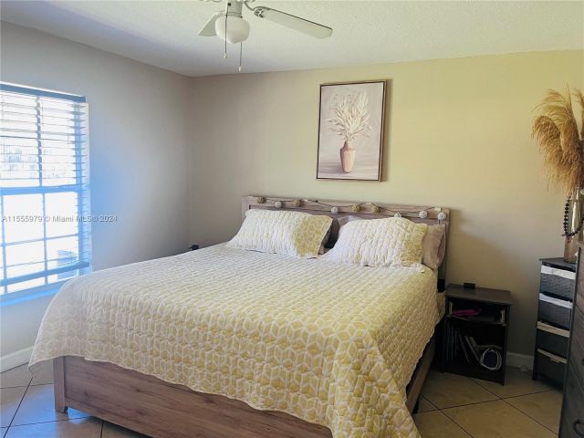 Home for sale at 1113 SW 24th Ave - photo 5263054