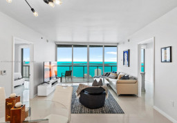 Apartment #4605 at Icon Brickell Tower 1