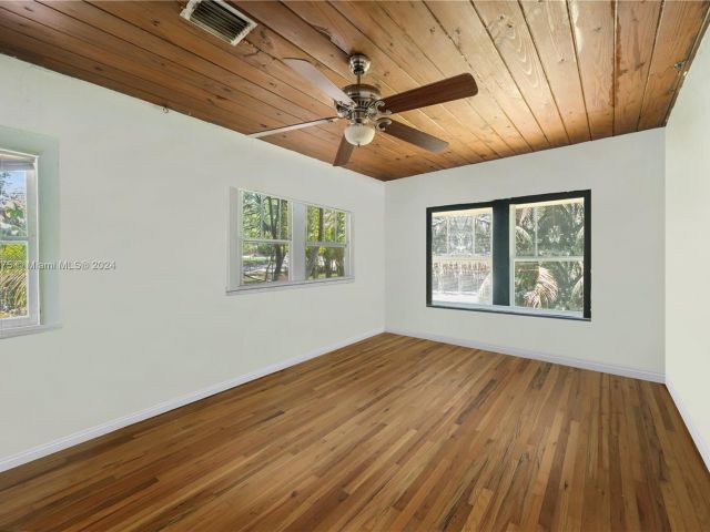 Home for sale at 845 NW 7th St - photo 5319095