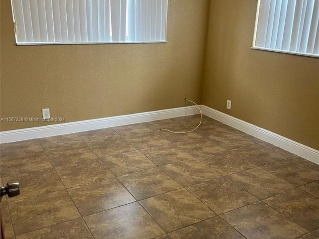Home for rent at 1270 NW 72nd St 1270 - photo 5266161