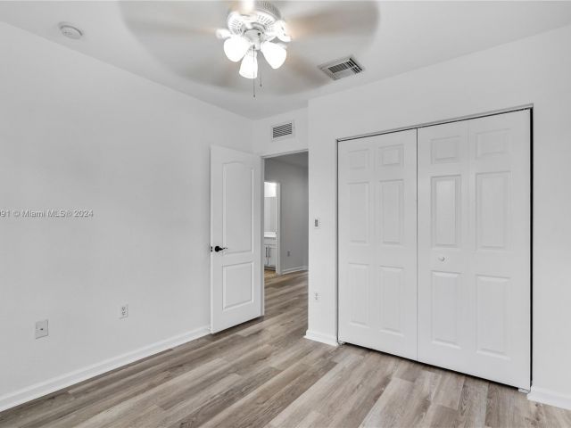 Home for rent at 14044 SW 273rd Ln 0 - photo 5259993