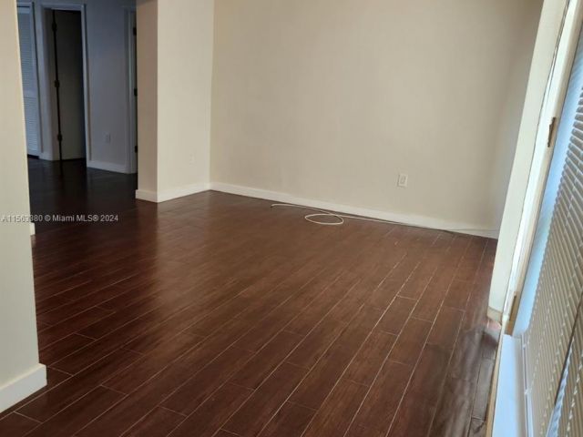 Home for rent at 552 NE 74th St - photo 5262750