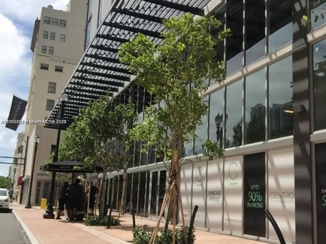 1-bedroom condo for sale in Miami - 151 SE 1st St 1505 - MondialRealty