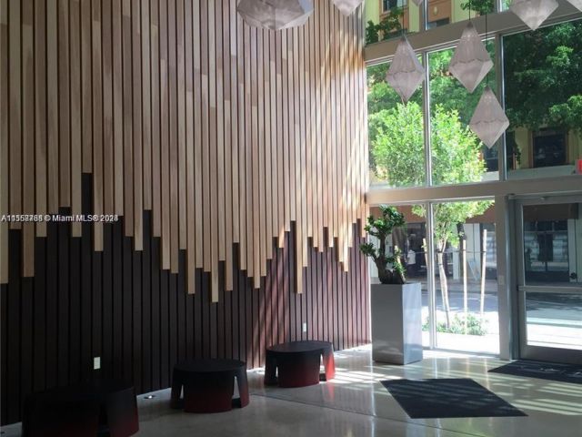 1-bedroom condo for sale in Miami - 151 SE 1st St 1505 - MondialRealty