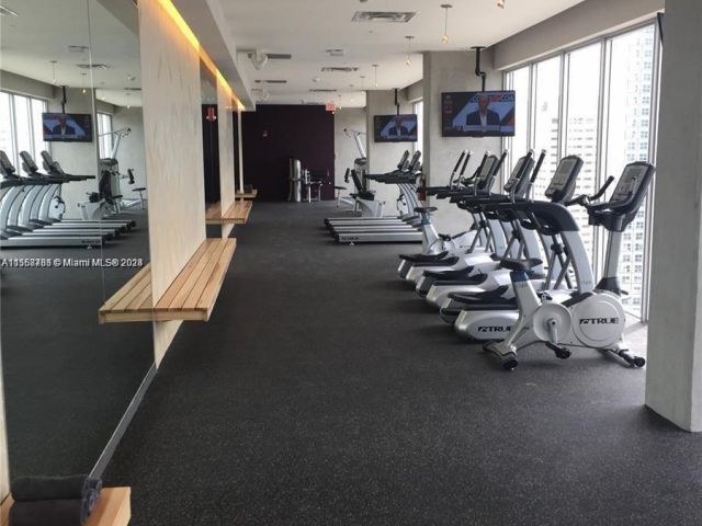 1-bedroom condo for sale in Miami - 151 SE 1st St 1505 - MondialRealty