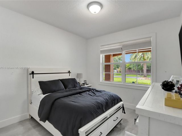 Home for sale at 1650 NW 21st St - photo 5266515