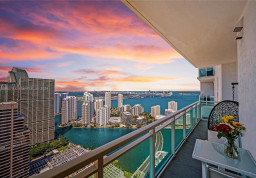 Apartment #5006 at The Plaza on Brickell
