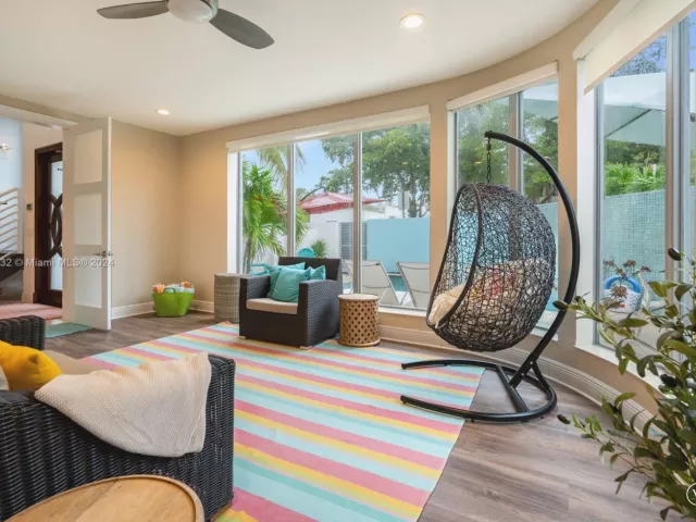 4-bedroom home for rent in Fort Lauderdale - 1412 SE 2nd St - MondialRealty