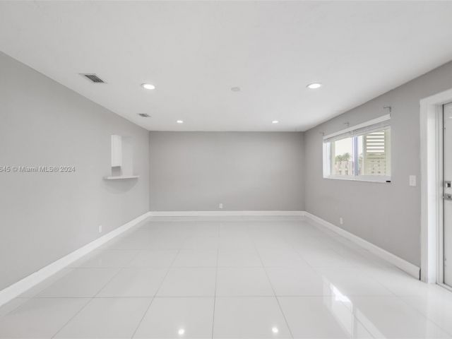 Home for sale at 104 SW 7th St - photo 5267848