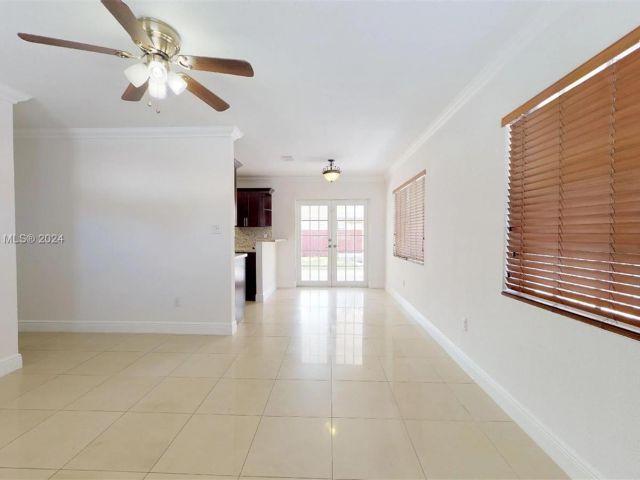 Home for rent at 15340 SW 306th St A - photo 5270977