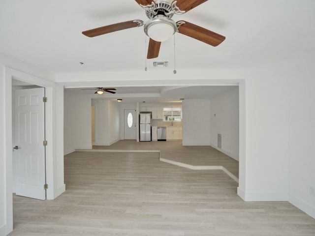 Home for rent at 898 SW 10th Avenue - photo 5301815