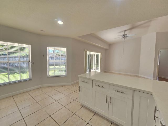 Home for rent at 18207 SW 151st Ave - photo 5272095