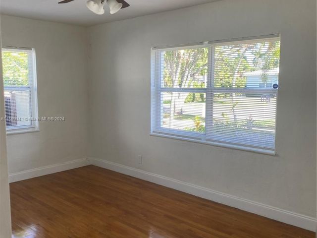 Home for rent at 1511 Plunkett St - photo 5273534