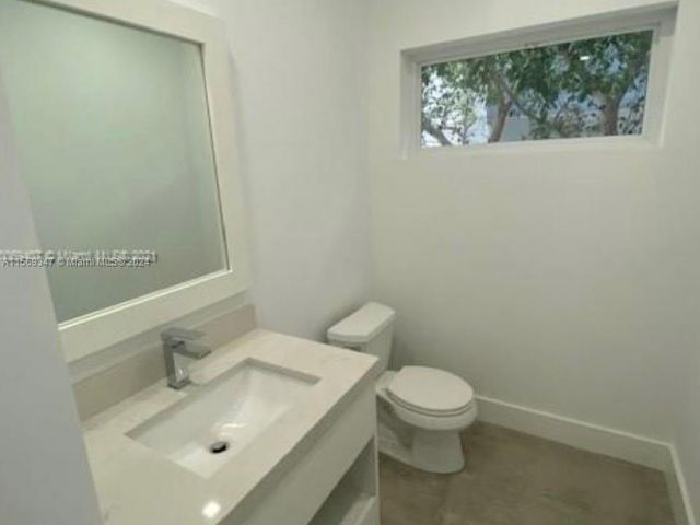 Home for rent at 434 SW 10th St D - photo 5273846