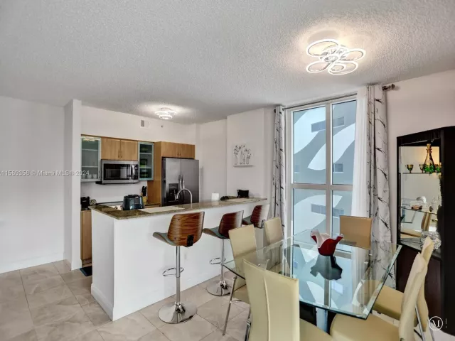 Apartment for rent  Unit #1101 - photo 5276305