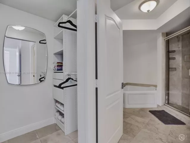 Apartment for rent  Unit #1101 - photo 5276298