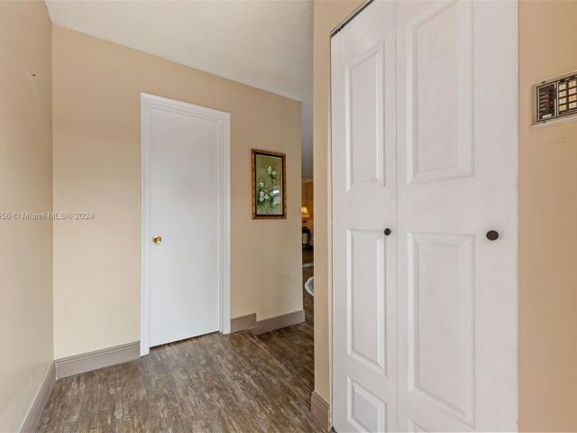 Home for sale at 4918 Sheridan St 3 - photo 5277126