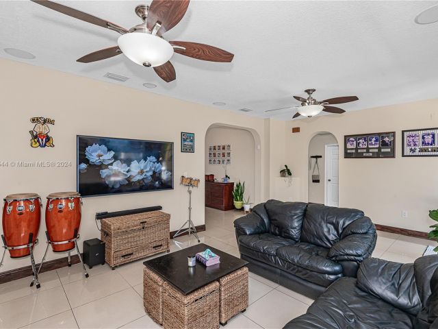 Home for sale at 10197 SW 26th Ter - photo 5274169