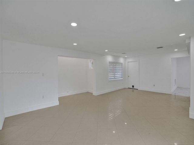 Home for sale at 1102 NE 117th St - photo 5288524