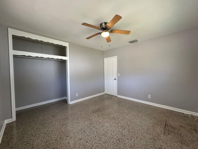 Home for rent at 415 49th Street - photo 5276444