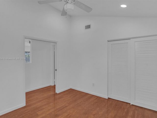 Home for rent at 800 SW 113th Ter - photo 5378441