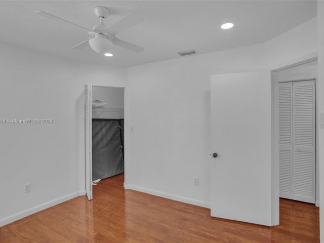 Home for rent at 800 SW 113th Ter - photo 5378446