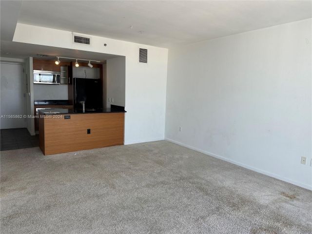 Apartment for sale  Unit #4807 - photo 5280551