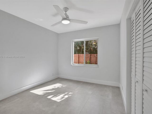 Home for rent at 1000 SW 19th St - photo 5282975