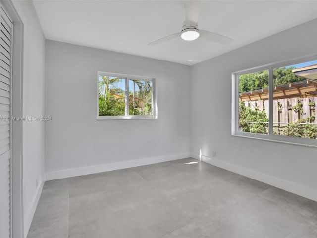 Home for rent at 1000 SW 19th St - photo 5282979