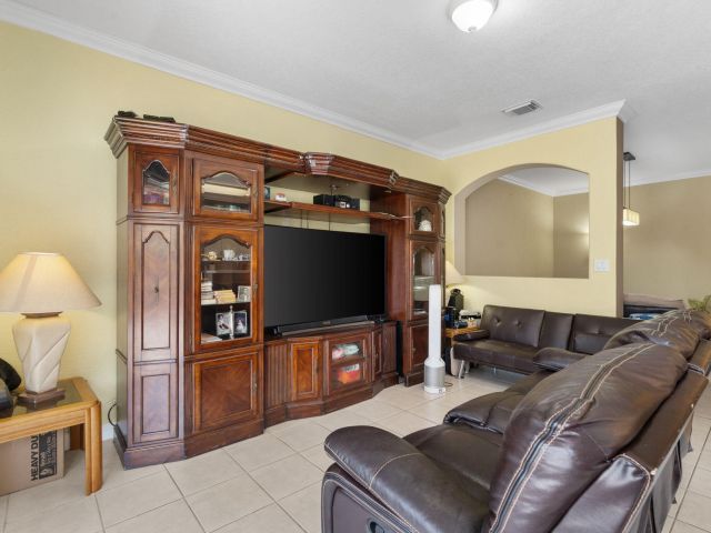 Home for sale at 7646 NW 116th Place - photo 5408428