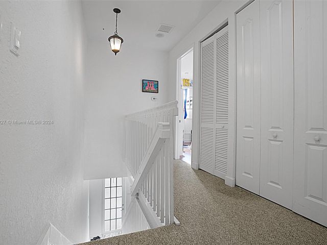 Home for rent at 619 SW 147th Ave 5-10 - photo 5281567