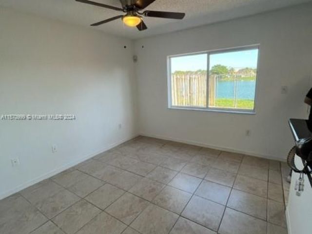 Home for rent at 17773 SW 140th Ct - photo 5282637