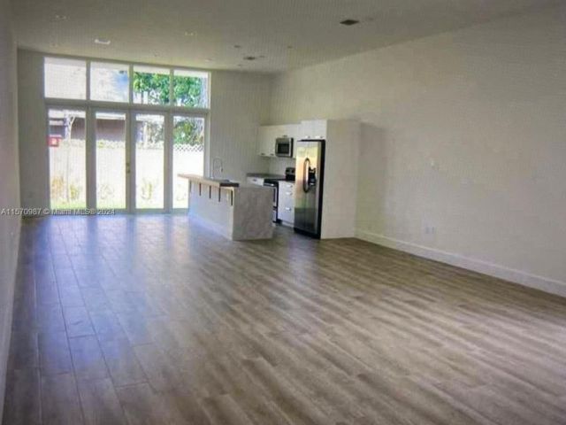 Home for rent at 3119 SW 25th St - photo 5283908