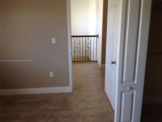Home for rent at 17644 SW 134th Pl 0 - photo 5284013