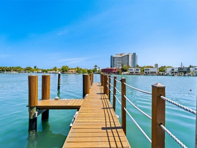 Home for sale at 155 N Shore Dr 2 - photo 5284252