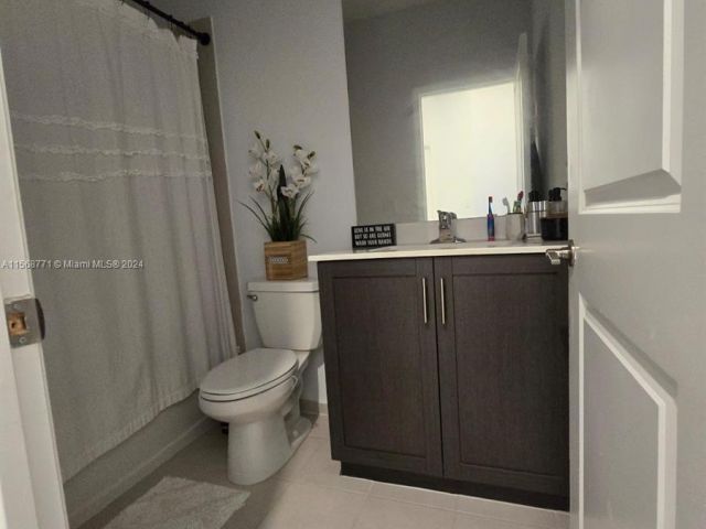 Home for rent at 2679 SE 12th St - photo 5287460
