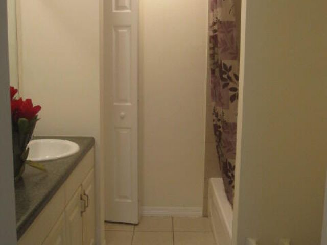 Home for rent at 1019 Windsor Avenue - photo 5290867