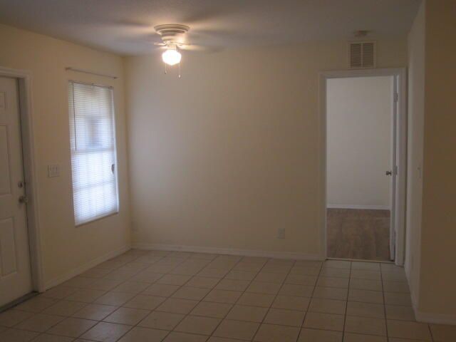 Home for rent at 1019 Windsor Avenue - photo 5290871