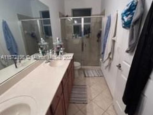 Home for rent at 11236 NW 87th St - photo 5295168