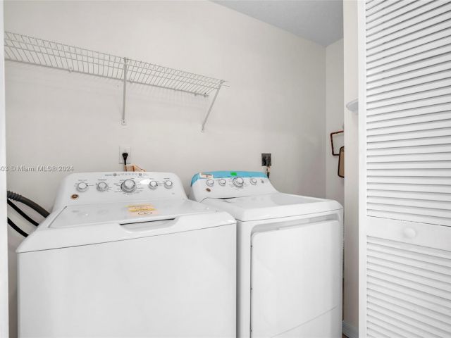 Home for rent at 14311 SW 96th St 303 - photo 5295805