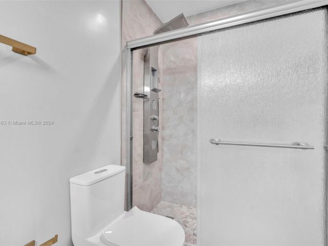 Home for rent at 14311 SW 96th St 303 - photo 5295807