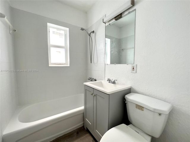 Home for rent at 444 NW 84th St 444 - photo 5293681
