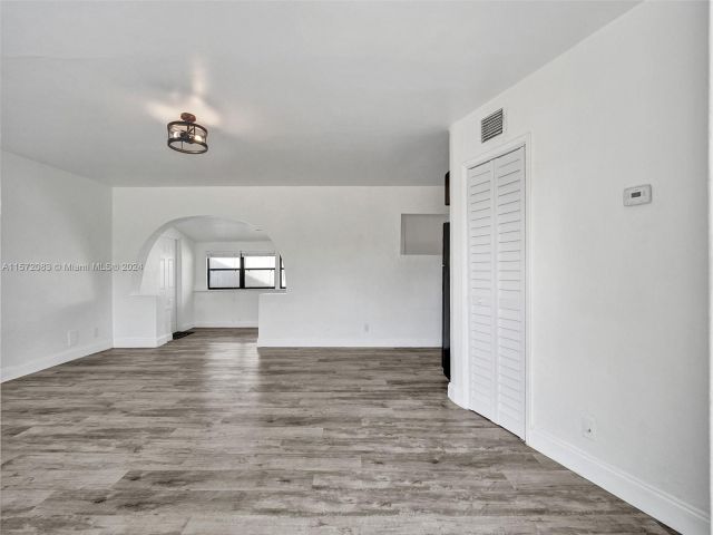 Home for sale at 1161 NW 15th St - photo 5293408