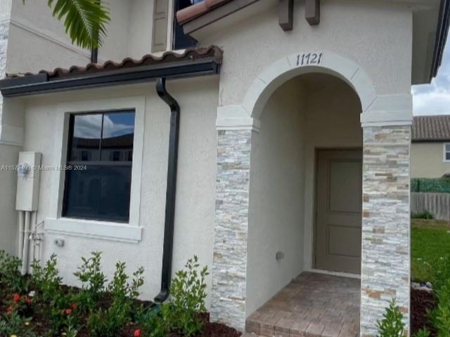Home for rent at 11721 SW 245th Ter - photo 5299522