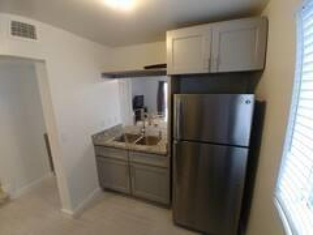 Home for rent at 2261 NE 171st St 4 - photo 5294476